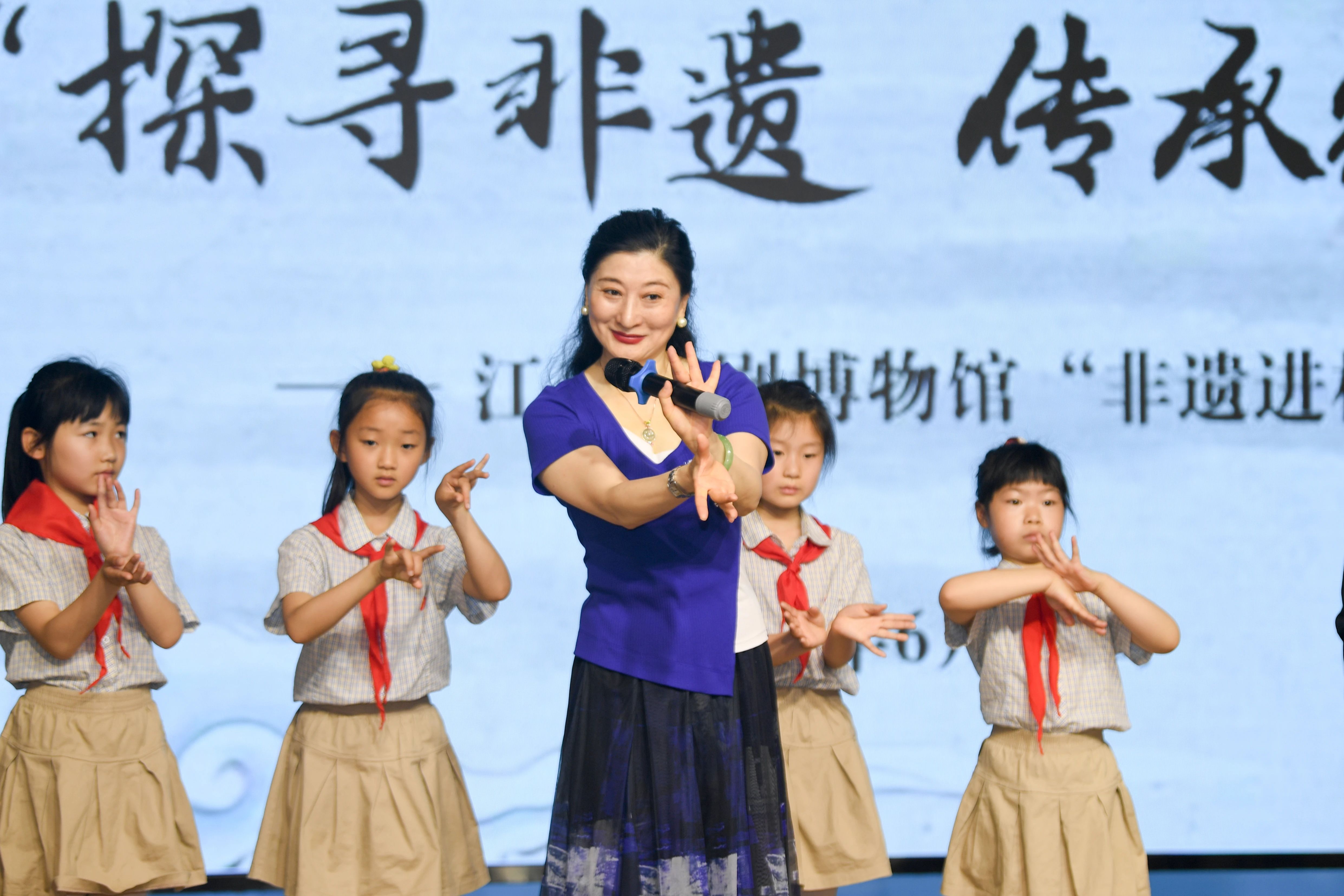 【最美人大代表】全國人大代表陳澄：演繹薪火相傳好戲連臺的淮劇故事